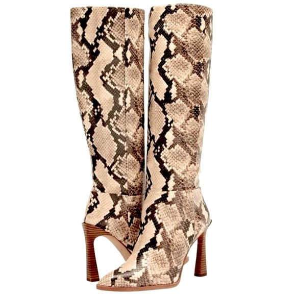 Vince Camuto Women's Pelsna Fashion Boot - Picture 2 of 15